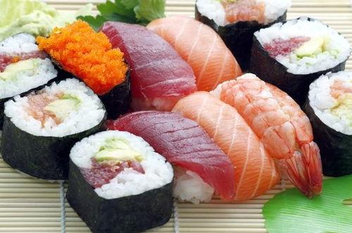 意大利华人街吃瓜,揭秘当地美食文化，吃瓜群众的热议焦点