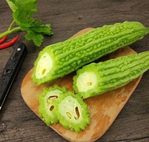 师徒吃瓜图,一场别开生面的吃瓜盛宴