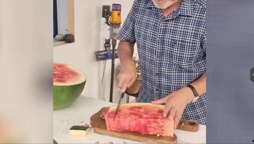 韩国游客吃瓜,吃瓜乐趣横生